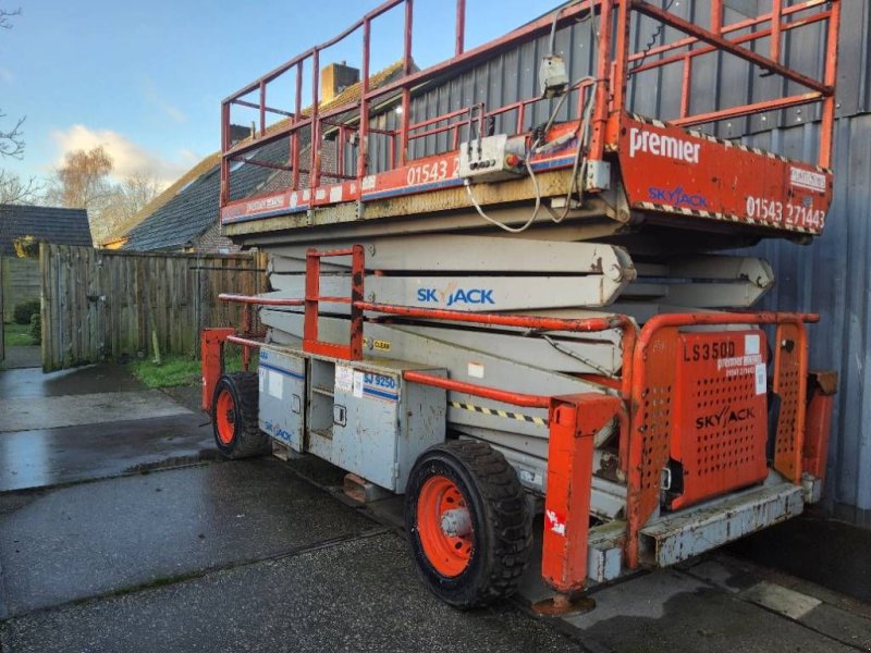 Teleskoparbeitsbühne of the type Sonstige Sky Jack Sj9250 schaarhoogwerker 9250 17m scissorlift, Gebrauchtmaschine in Hooge mierde (Picture 1)