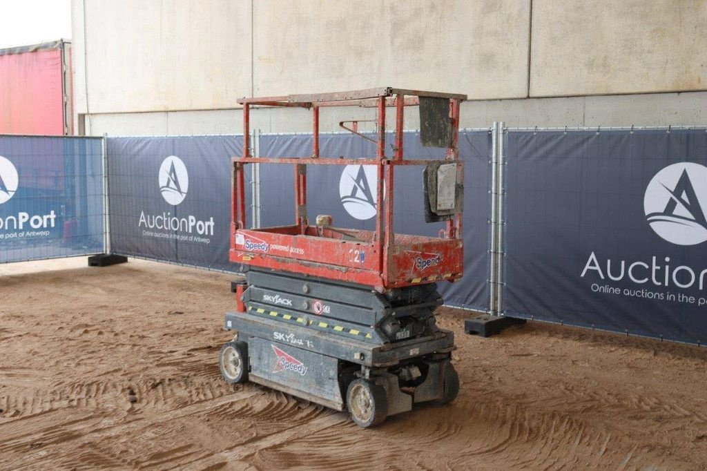 Teleskoparbeitsbühne van het type Sonstige Sky Jack SJIII 3219, Gebrauchtmaschine in Antwerpen (Foto 3)