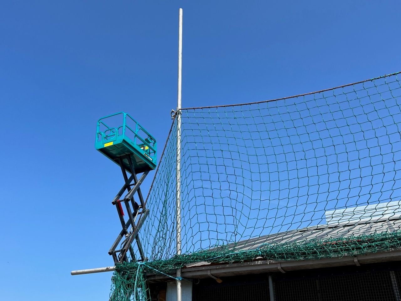 Teleskoparbeitsbühne tip Sunward 12 meter schaarhoogwerker elektr, Gebrauchtmaschine in Hardinxveld-Giessendam (Poză 8)