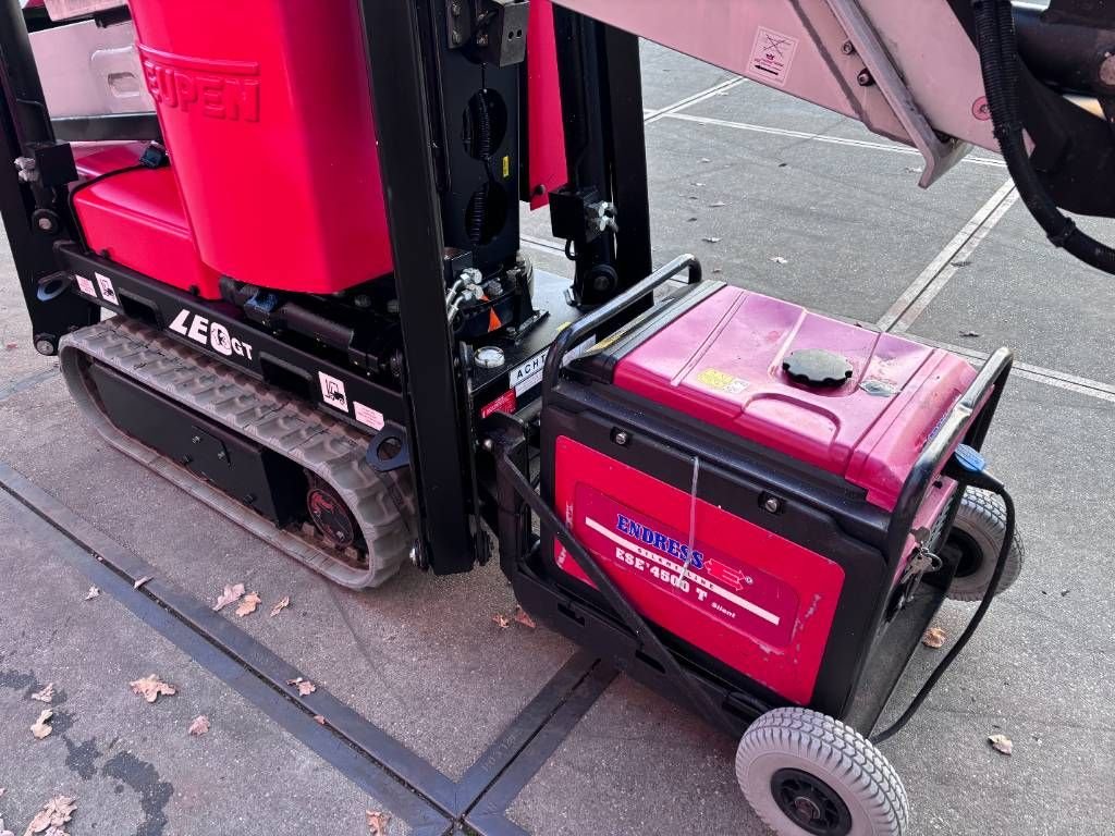 Teleskoparbeitsbühne van het type Teupen Leo 13 GT, Gebrauchtmaschine in 't Harde (Foto 8)