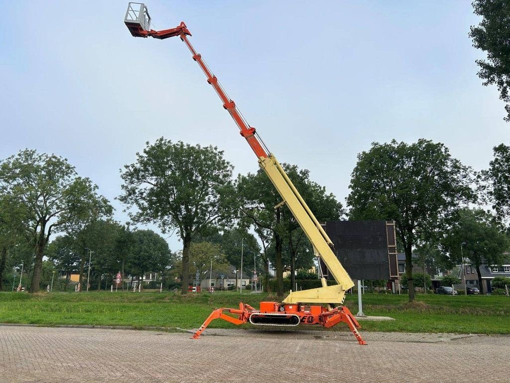 Teleskoparbeitsbühne des Typs Teupen Leo36T, Gebrauchtmaschine in Antwerpen (Bild 5)