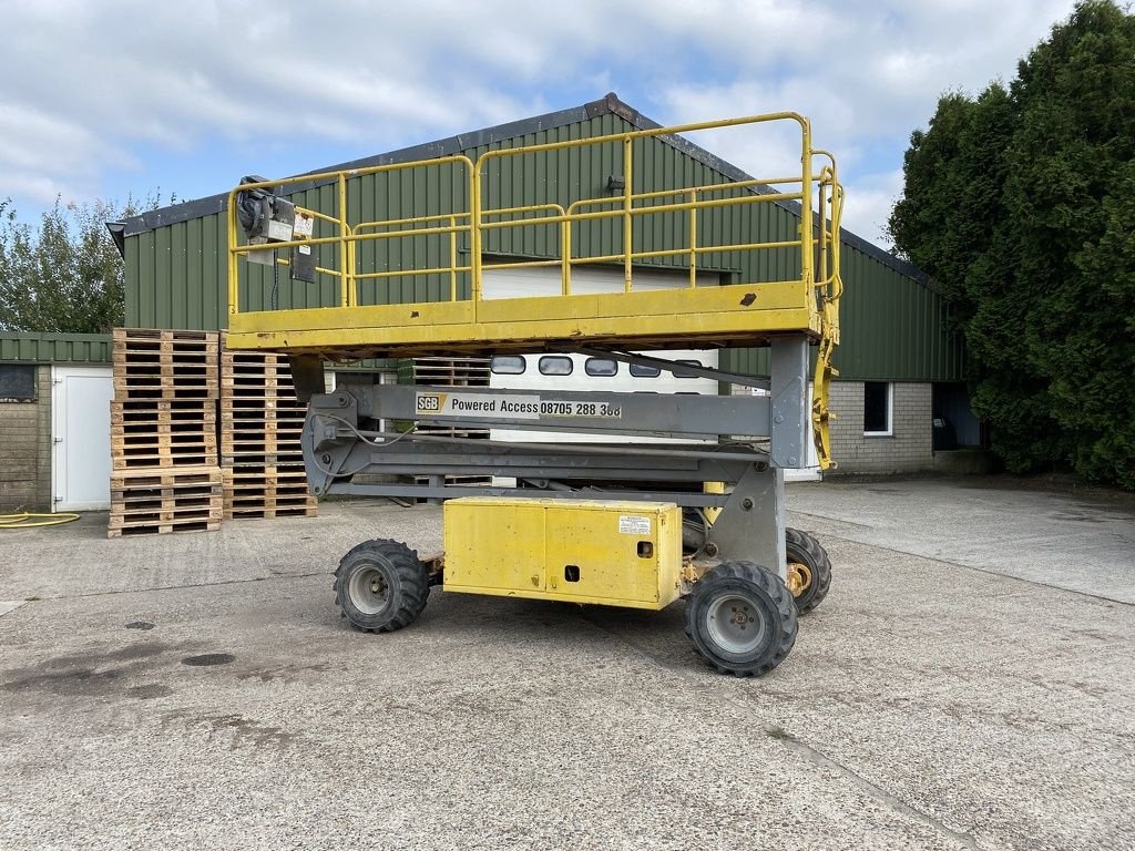 Teleskoparbeitsbühne van het type Upright Diesel schaarhoogwerker, Gebrauchtmaschine in Kronenberg (Foto 2)