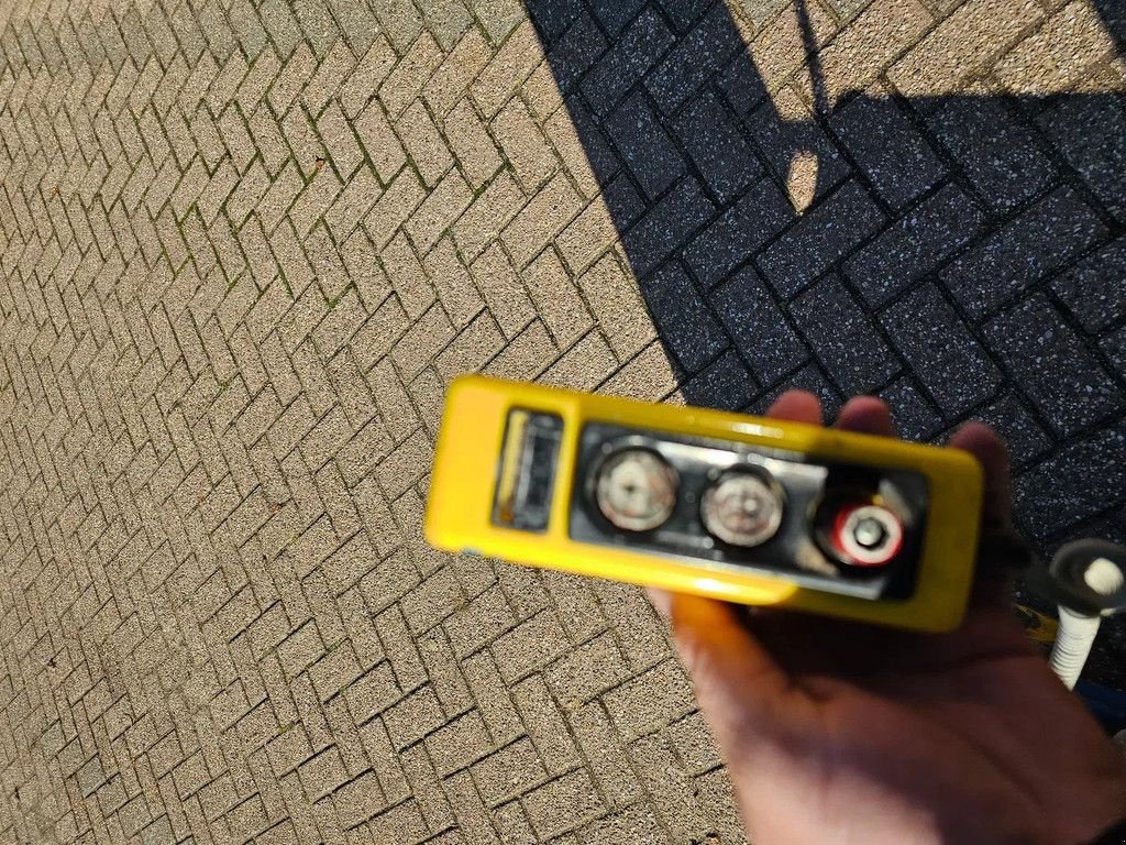 Teleskoparbeitsbühne van het type Upright kolomhoogwerker mast hoogwerker, Gebrauchtmaschine in Scherpenzeel (Foto 4)