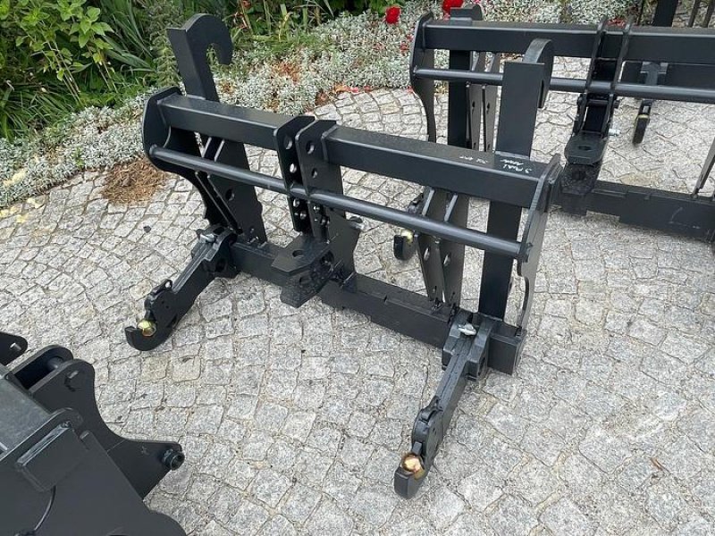 Teleskoplader typu Big Dutchman Adapter JCB Q fit auf 3 Punkt Aufnahme, Neumaschine v Brunn an der Wild (Obrázok 1)