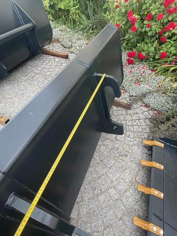 Teleskoplader des Typs Big Dutchman SUN Schwergutschaufel 250 cm mit JLG Aufnahme, Neumaschine in Brunn an der Wild (Bild 5)