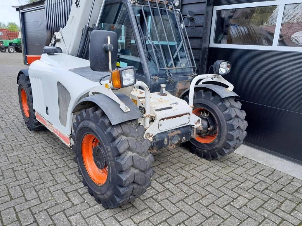 Teleskoplader typu Bobcat T 2250 verreiker met vorken, Gebrauchtmaschine v Ederveen (Obrázok 11)