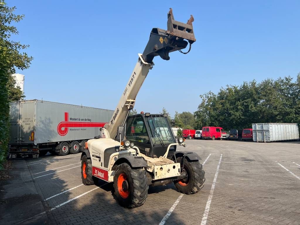 Teleskoplader des Typs Bobcat T 3571, Gebrauchtmaschine in Nijkerkerveen (Bild 3)