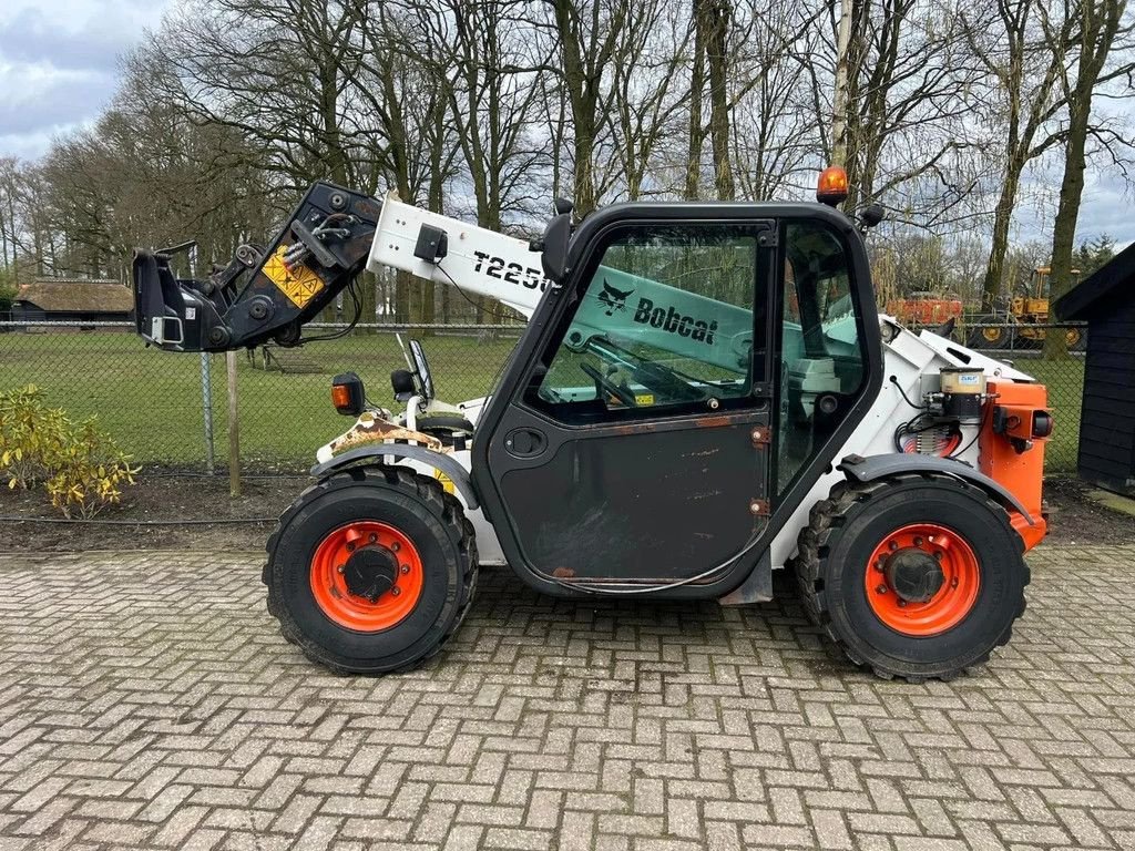 Teleskoplader типа Bobcat T2250 Verreiker shovel, Gebrauchtmaschine в Harskamp (Фотография 2)