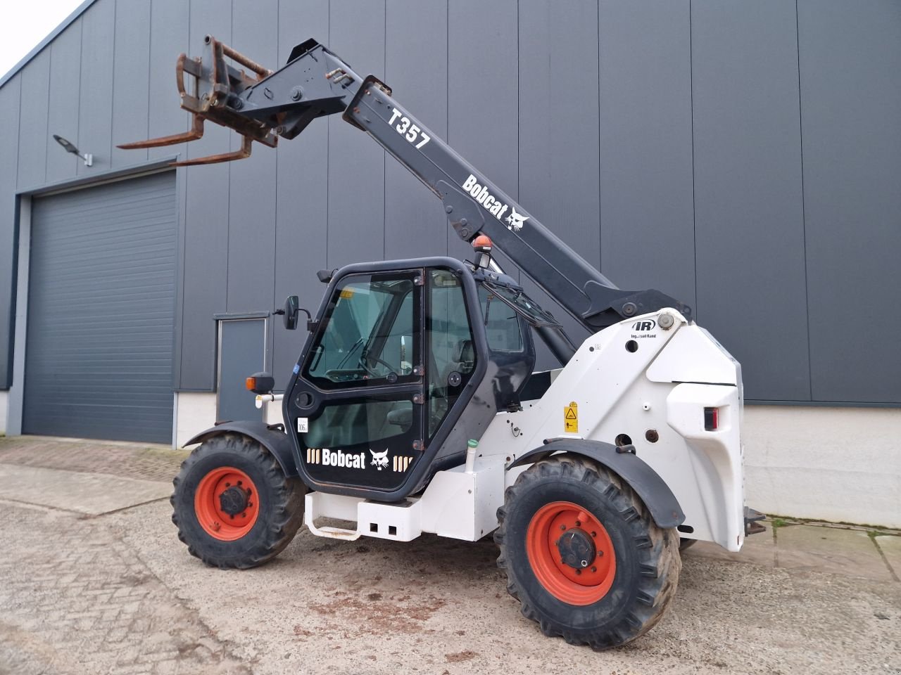 Teleskoplader от тип Bobcat T3571, Gebrauchtmaschine в Oirschot (Снимка 3)