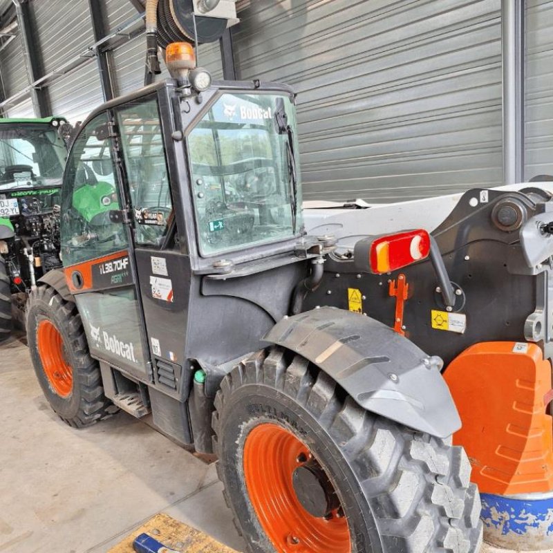 Teleskoplader des Typs Bobcat TL 38.70 HF AGRI, Gebrauchtmaschine in azerailles (Bild 11)