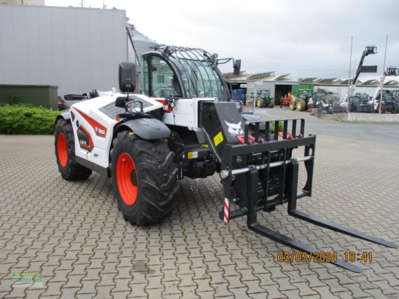 Teleskoplader tipa Bobcat TL35.70 Agri 2 3 Jahre 1,29%, Neumaschine u Büren (Slika 5)