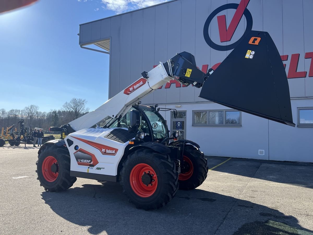 Teleskoplader of the type Bobcat TL43.80HF, Neumaschine in Wallern (Picture 8)