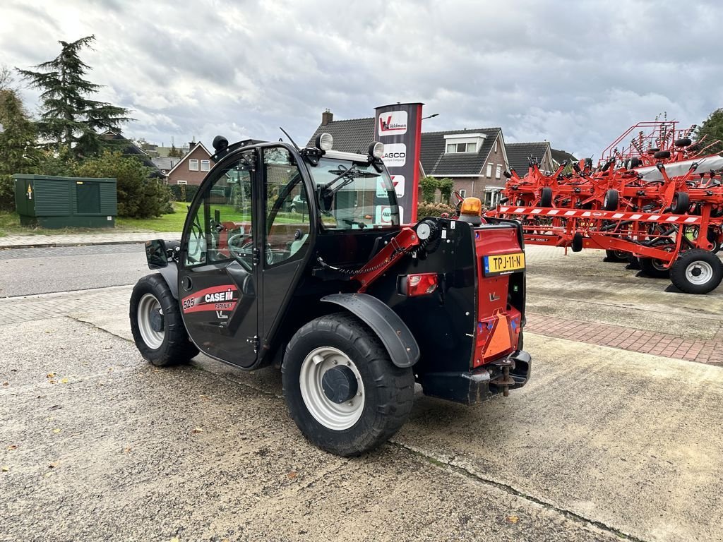 Teleskoplader от тип Case IH FARMLIFT 525, Gebrauchtmaschine в MARIENHEEM (Снимка 4)