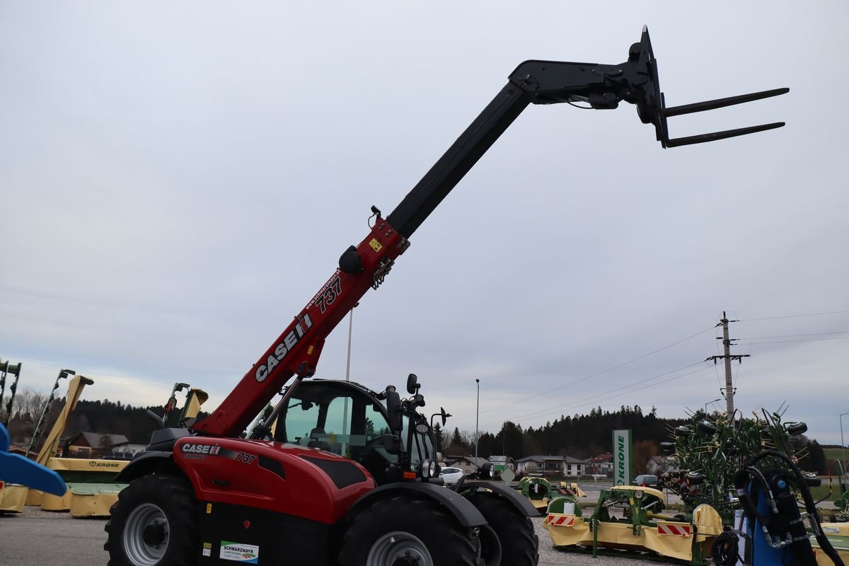 Teleskoplader of the type Case IH Farmlift 737, Vorführmaschine in Schlitters (Picture 17)