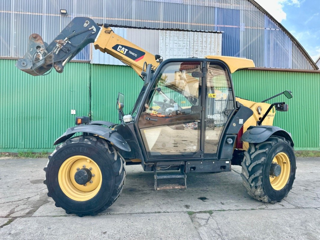 Teleskoplader typu CAT TH 407C, Gebrauchtmaschine w Liebenwalde (Zdjęcie 2)