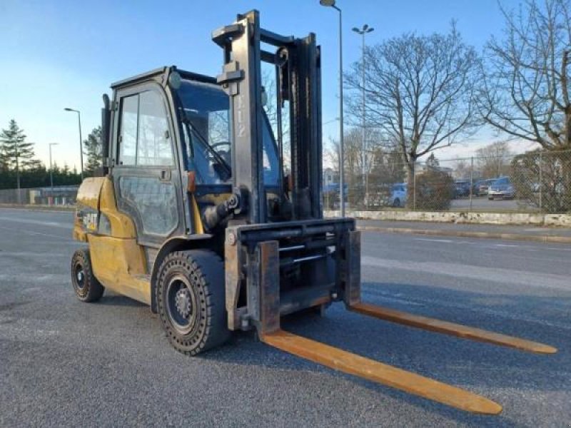 Teleskoplader typu Caterpillar DP50NT, Gebrauchtmaschine v senlis (Obrázek 2)