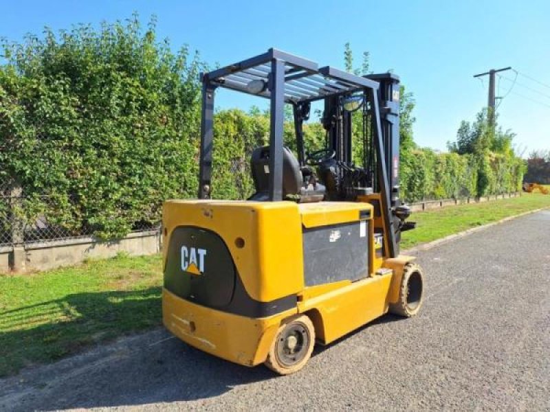 Teleskoplader del tipo Caterpillar EC55N, Gebrauchtmaschine en senlis (Imagen 4)