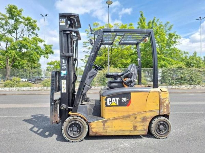 Teleskoplader του τύπου Caterpillar EP20CPNT, Gebrauchtmaschine σε senlis (Φωτογραφία 3)