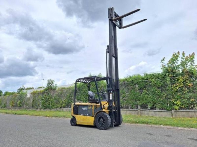 Teleskoplader van het type Caterpillar EP30K, Gebrauchtmaschine in senlis (Foto 7)