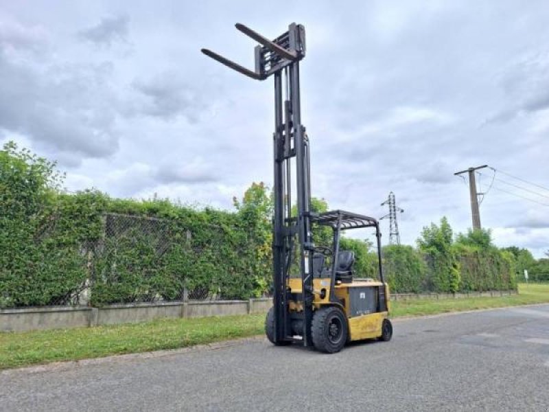 Teleskoplader typu Caterpillar EP30K, Gebrauchtmaschine v senlis (Obrázek 5)