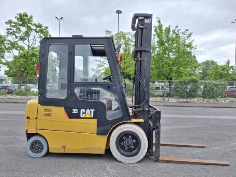 Teleskoplader типа Caterpillar EP35K, Gebrauchtmaschine в senlis (Фотография 7)