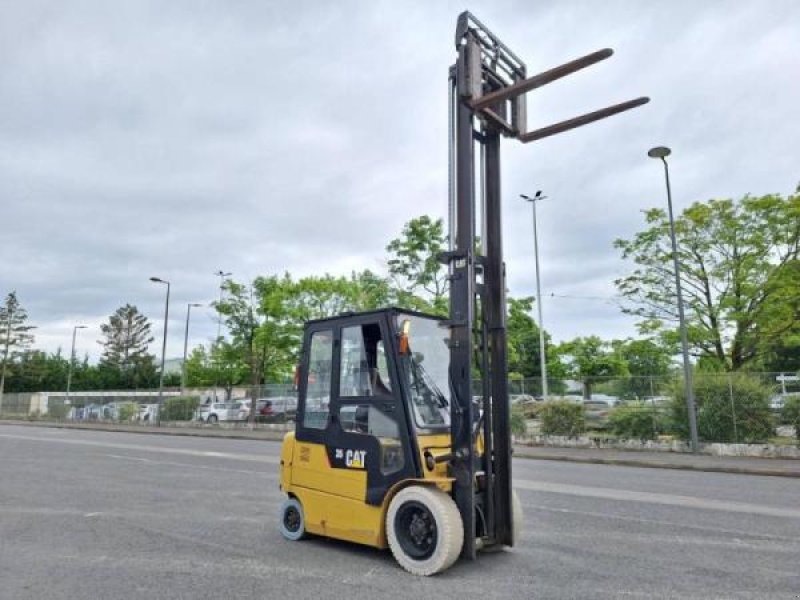 Teleskoplader des Typs Caterpillar EP35K, Gebrauchtmaschine in senlis (Bild 9)