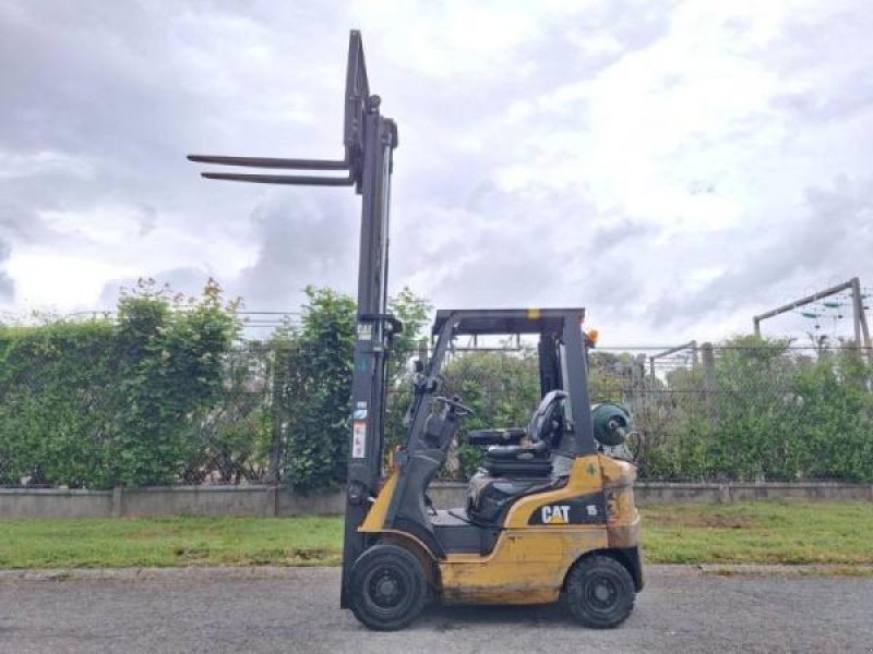 Teleskoplader of the type Caterpillar GP15NT, Gebrauchtmaschine in senlis (Picture 5)