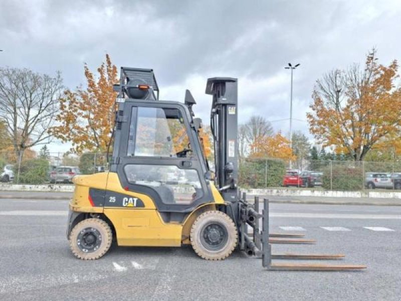 Teleskoplader del tipo Caterpillar GP25NT, Gebrauchtmaschine en senlis (Imagen 3)