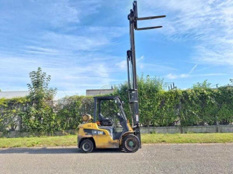 Teleskoplader van het type Caterpillar GP30NTD, Gebrauchtmaschine in senlis (Foto 10)