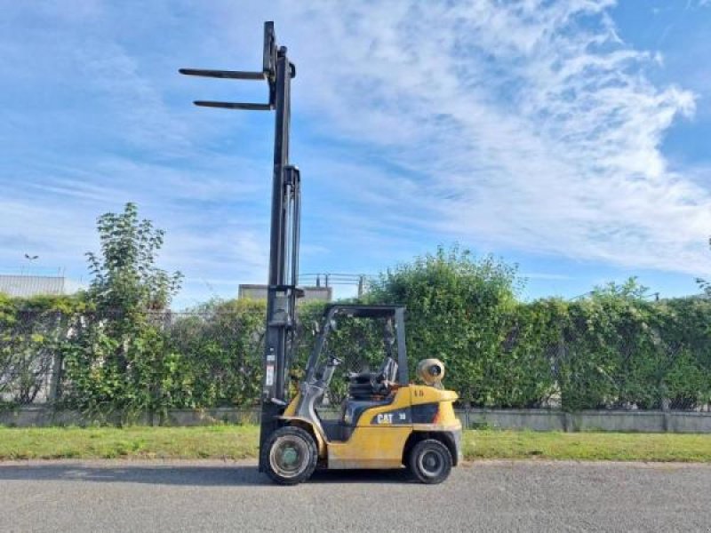 Teleskoplader del tipo Caterpillar GP30NTD, Gebrauchtmaschine en senlis (Imagen 9)