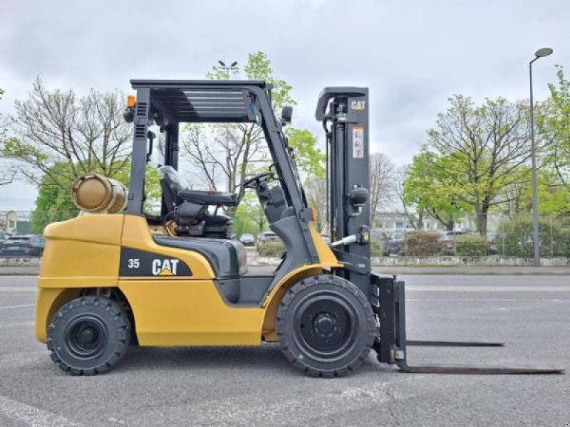 Teleskoplader от тип Caterpillar GP35 NTD, Gebrauchtmaschine в senlis (Снимка 5)