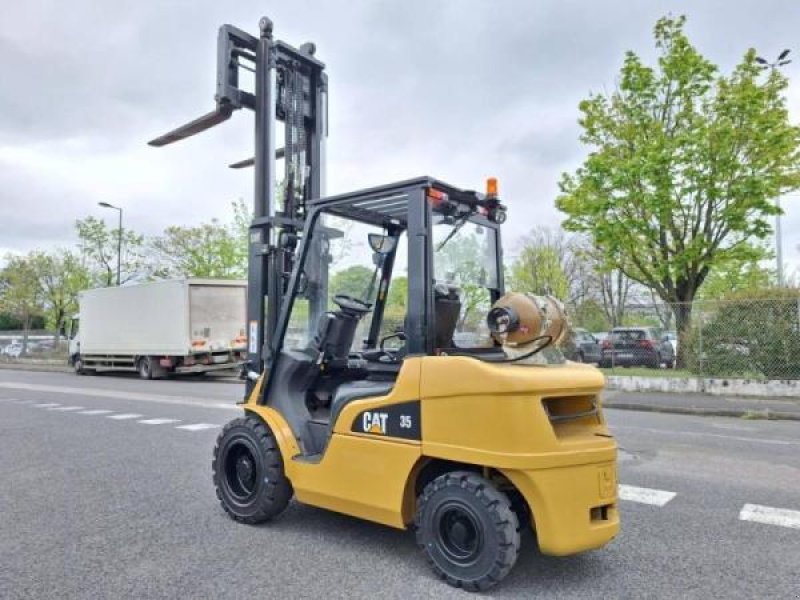 Teleskoplader del tipo Caterpillar GP35 NTD, Gebrauchtmaschine en senlis (Imagen 10)