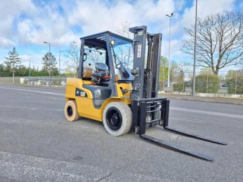 Teleskoplader tip Caterpillar GP35 NTD, Gebrauchtmaschine in senlis (Poză 1)