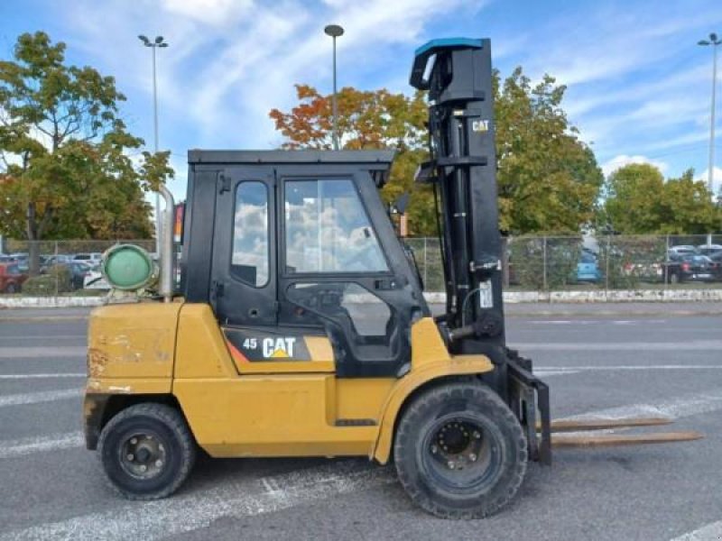 Teleskoplader del tipo Caterpillar GP45K2, Gebrauchtmaschine en senlis (Imagen 3)