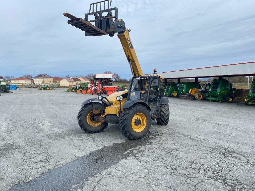 Teleskoplader van het type Caterpillar TH 337C -  DESTOCKAGE, Gebrauchtmaschine in GUERET (Foto 9)