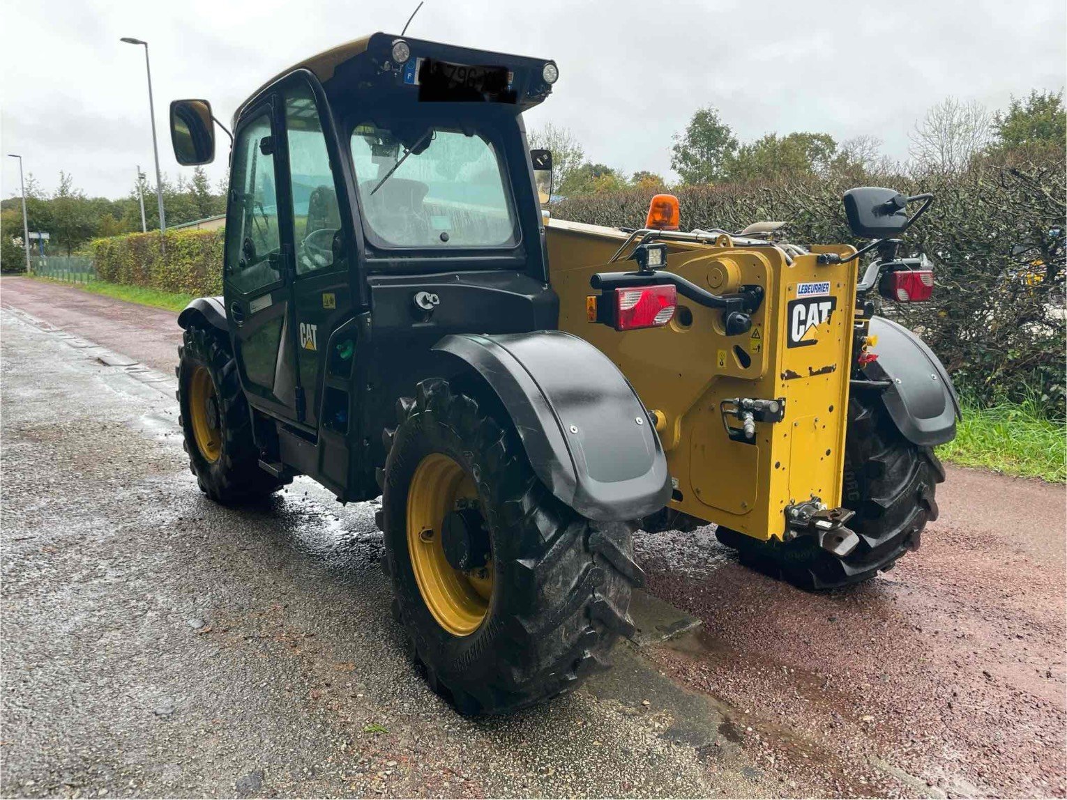 Teleskoplader des Typs Caterpillar TH357D ., Gebrauchtmaschine in SAINT CLAIR SUR ELLE (Bild 4)