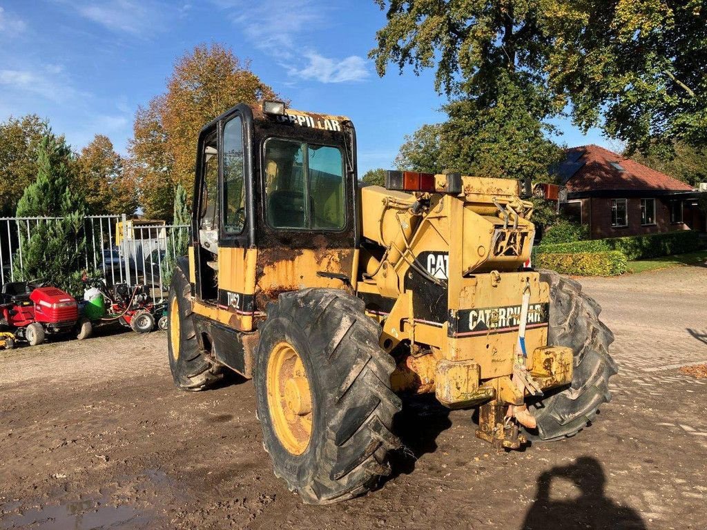 Teleskoplader типа Caterpillar TH62, Gebrauchtmaschine в Antwerpen (Фотография 3)