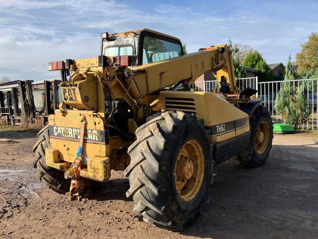 Teleskoplader типа Caterpillar TH62, Gebrauchtmaschine в Antwerpen (Фотография 5)