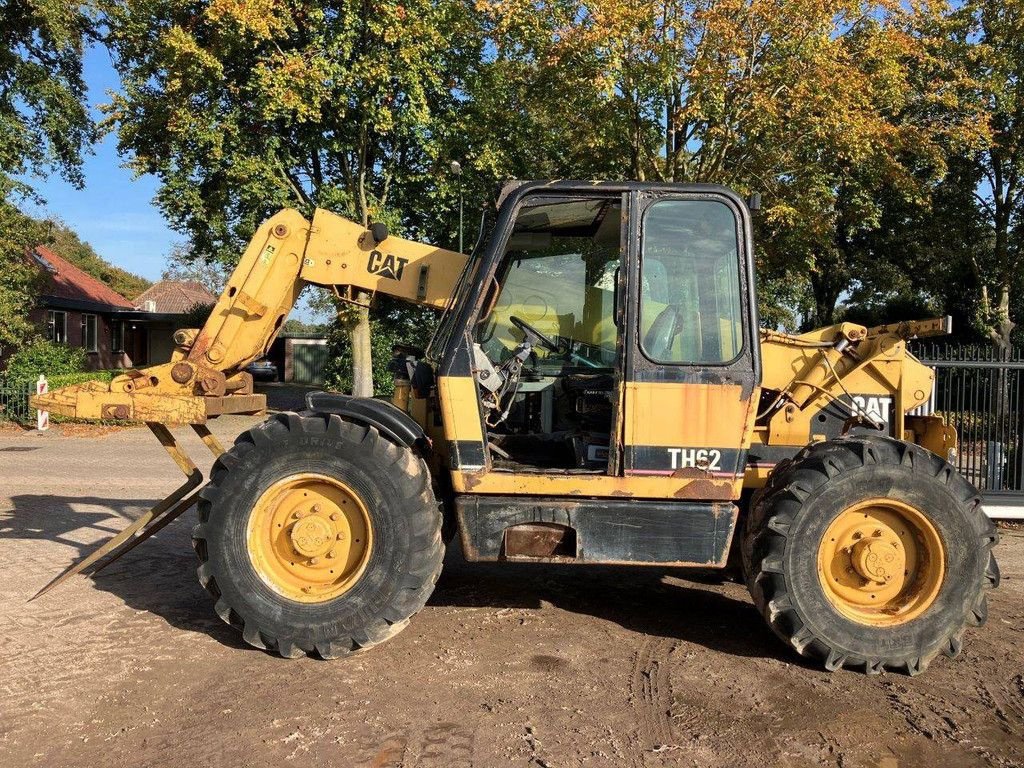 Teleskoplader типа Caterpillar TH62, Gebrauchtmaschine в Antwerpen (Фотография 2)