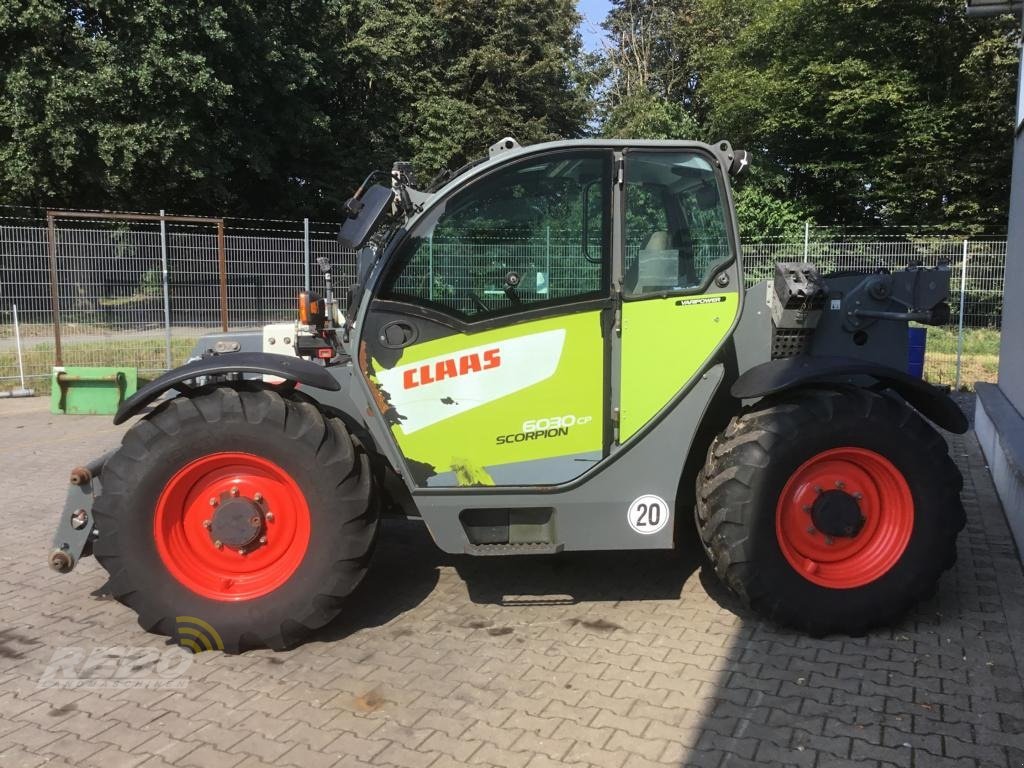 Teleskoplader des Typs CLAAS 6030, Gebrauchtmaschine in Neuenkirchen-Vörden (Bild 2)