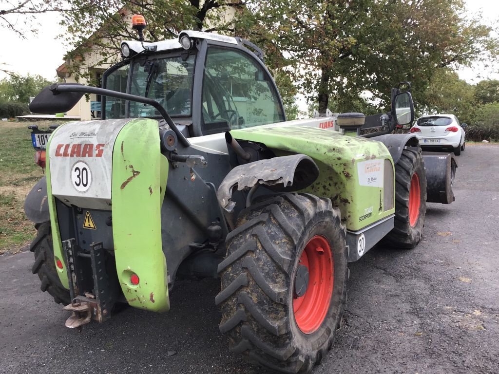 Teleskoplader van het type CLAAS 7040 VP 30, Gebrauchtmaschine in SAINTE GENEVIEVE SUR AGENCE (Foto 2)