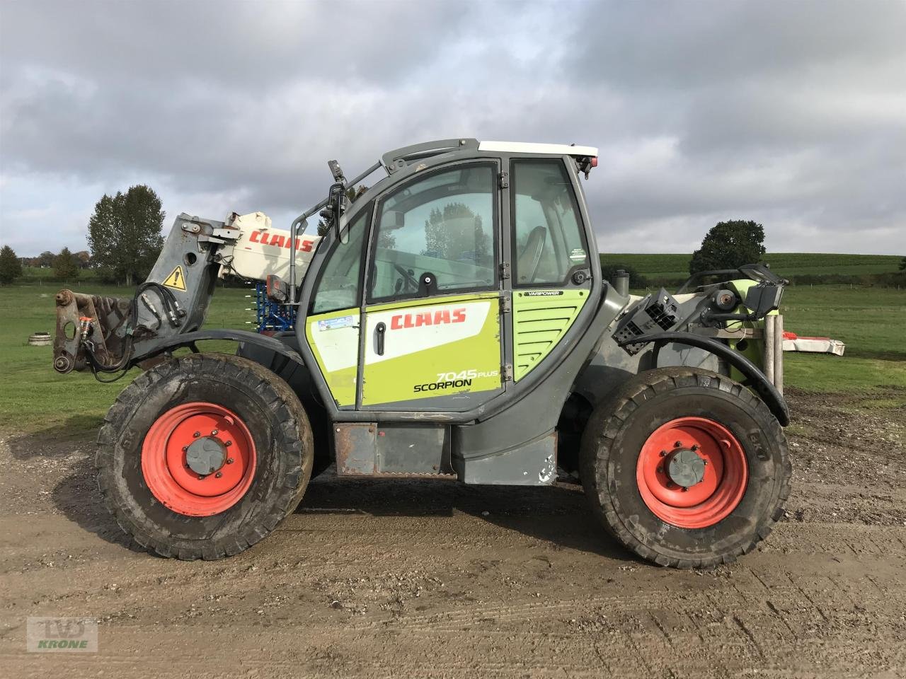 Teleskoplader tip CLAAS 7045 Plus, Gebrauchtmaschine in Alt-Mölln (Poză 1)