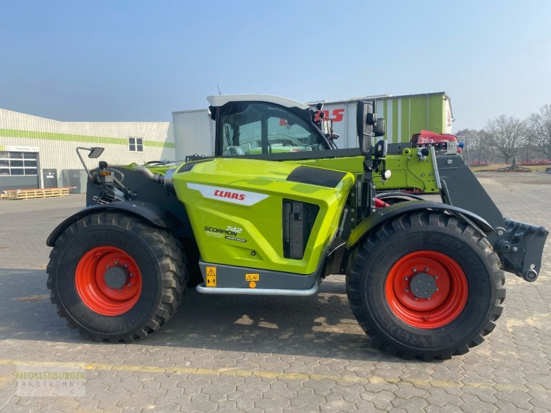 Teleskoplader типа CLAAS 742 Varipower 3, Neumaschine в Mühlengeez