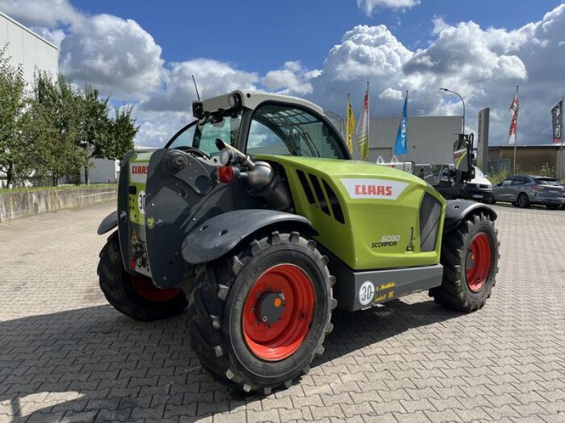 Teleskoplader des Typs CLAAS SCORPION 6030, Gebrauchtmaschine in Kürten-Neuensaal (Bild 2)