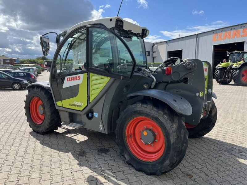 Teleskoplader van het type CLAAS SCORPION 6030, Gebrauchtmaschine in Kürten-Neuensaal (Foto 4)