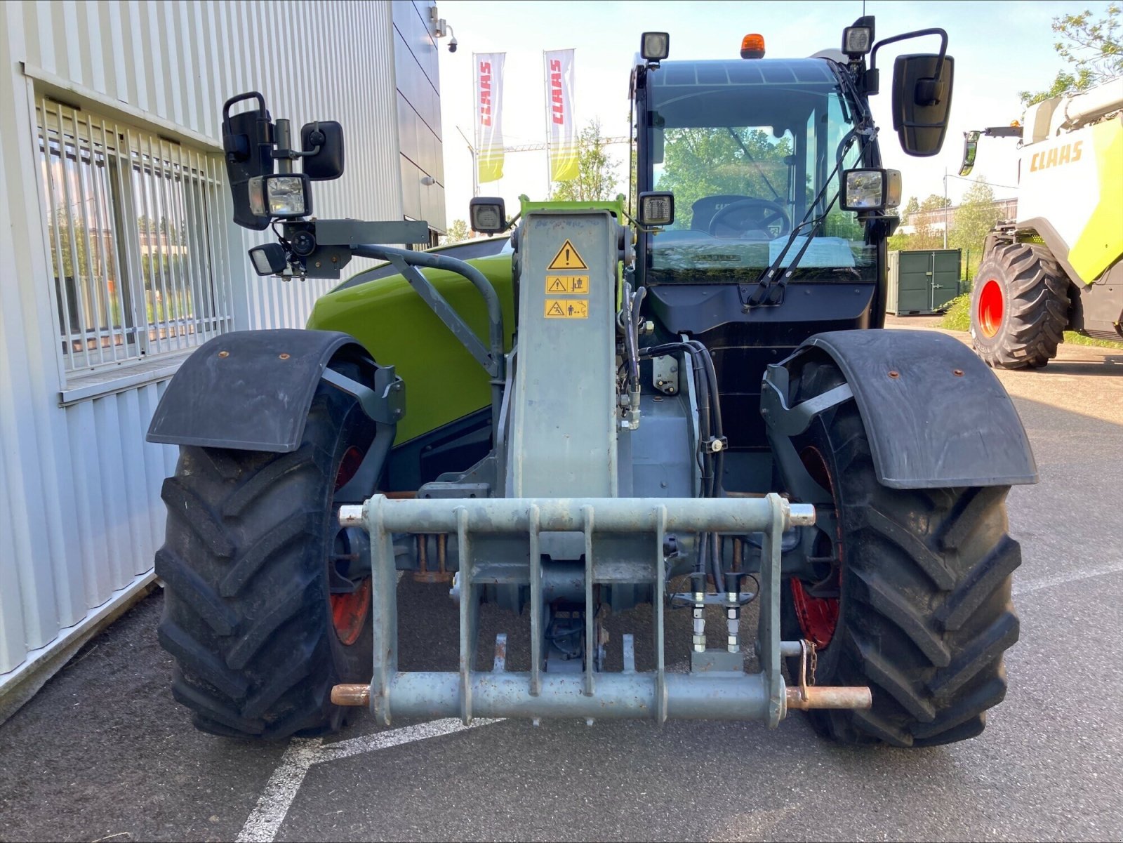 Teleskoplader des Typs CLAAS SCORPION 635, Gebrauchtmaschine in CHEMINOT (Bild 5)