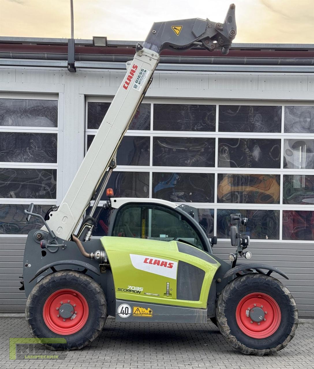 Teleskoplader del tipo CLAAS SCORPION 7035 Varipower, Gebrauchtmaschine en Homberg (Ohm) - Maulbach (Imagen 2)