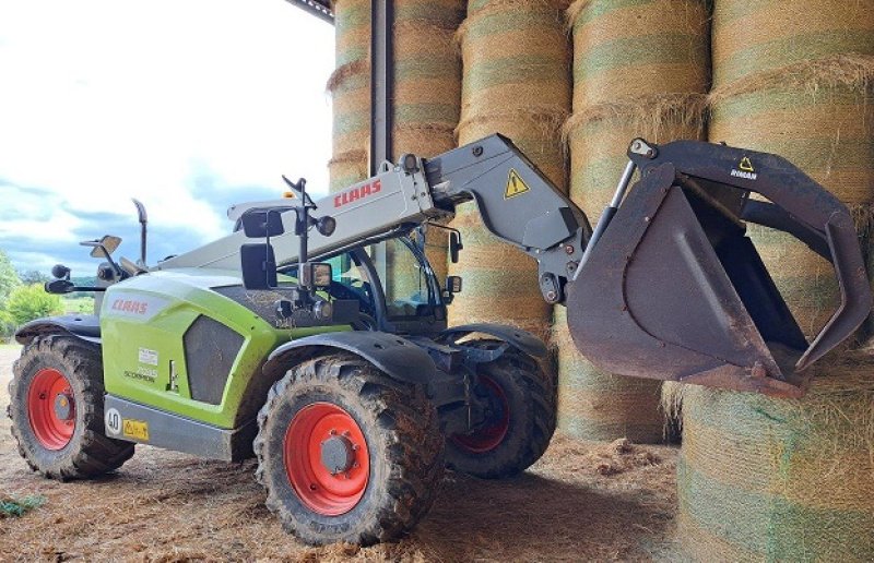 Teleskoplader des Typs CLAAS SCORPION 7035, Gebrauchtmaschine in LE PONT CHRETIEN (Bild 1)