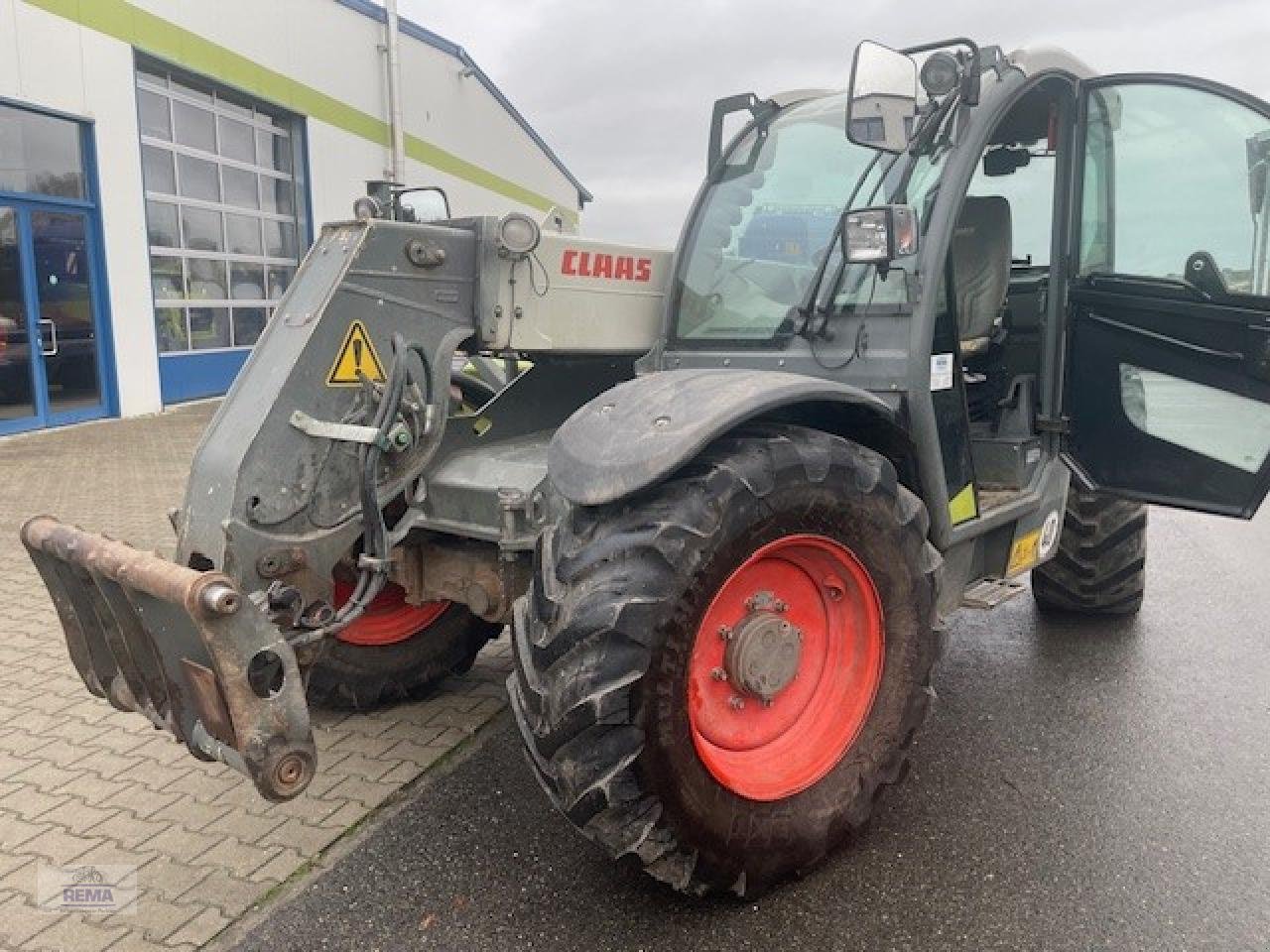 Teleskoplader del tipo CLAAS SCORPION 7035, Gebrauchtmaschine In Belzig-Schwanebeck (Immagine 2)