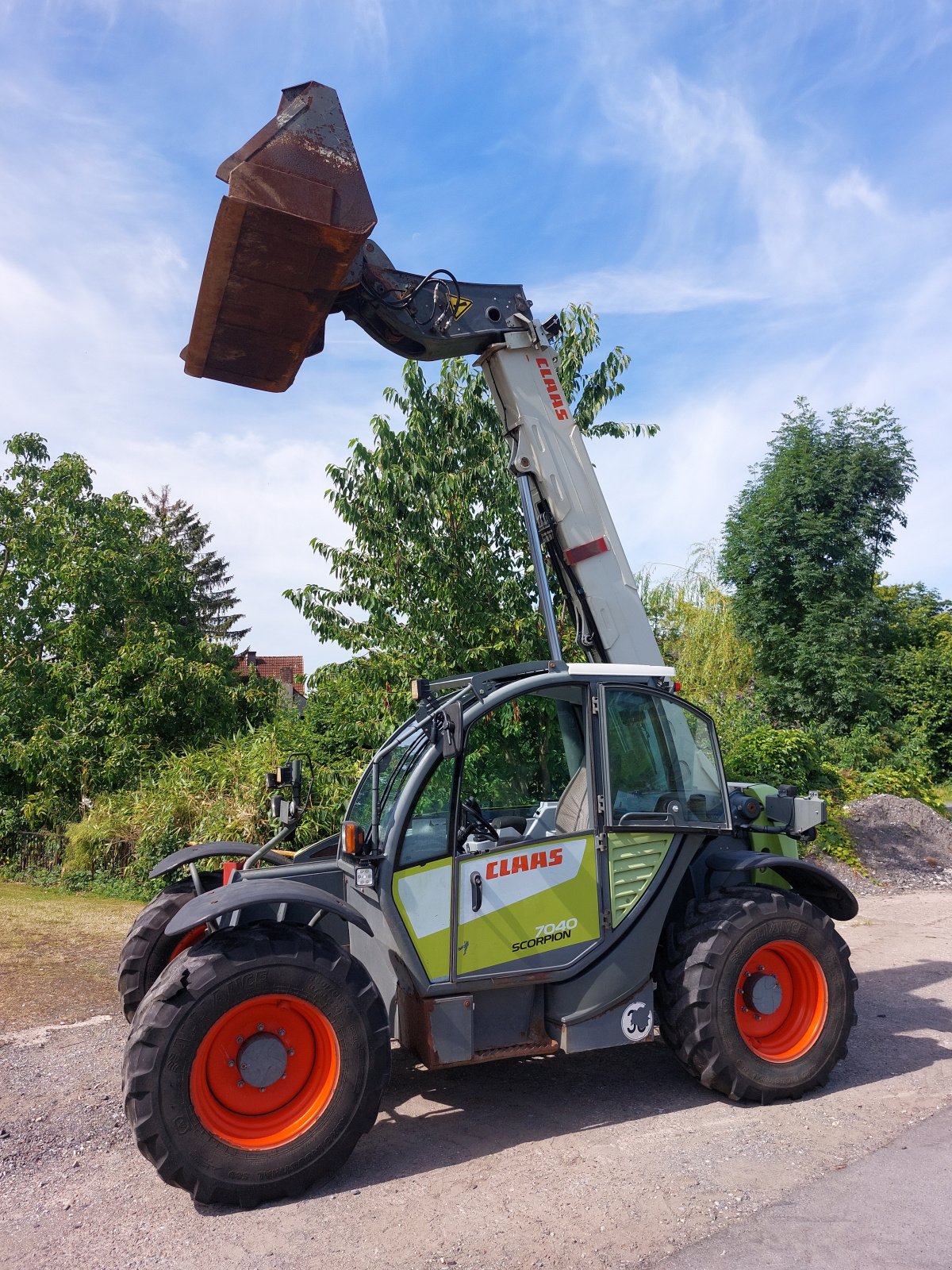 Teleskoplader des Typs CLAAS Scorpion 7040 VP, Gebrauchtmaschine in Oelde (Bild 2)